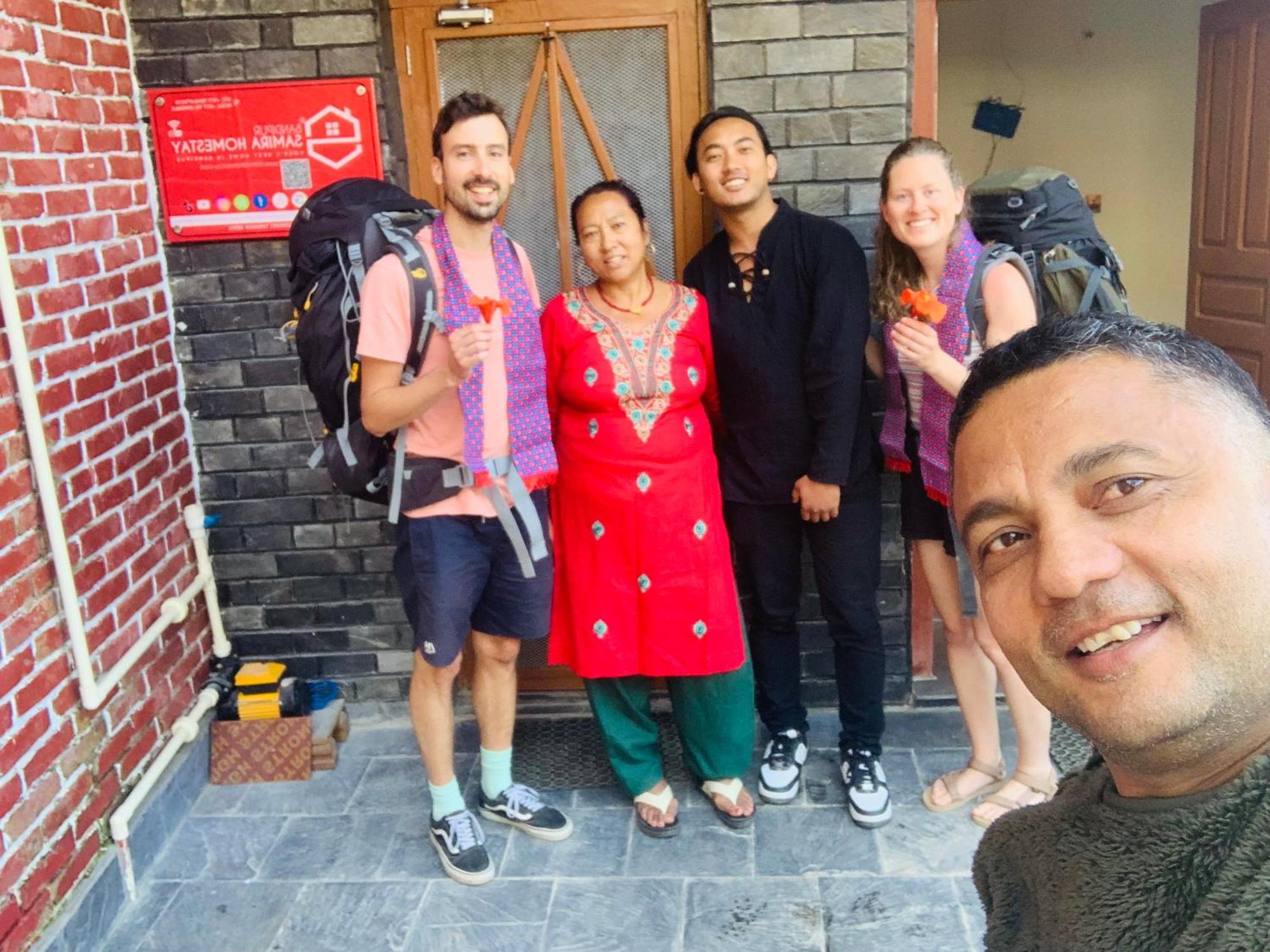 班迪普尔萨米拉住宿加早餐旅馆 外观 照片